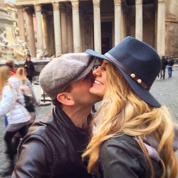 Meet your Posher, Annie - Picture 12 of 16